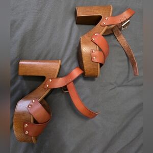 Elegant Brown Platform Heels